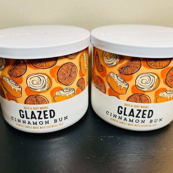 (2) Bath & Body Works Glazed Cinnamon Bun 3-Wick Candles NEW - Picture 1 of 4
